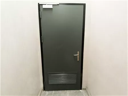 Menfezli Kapı - 1